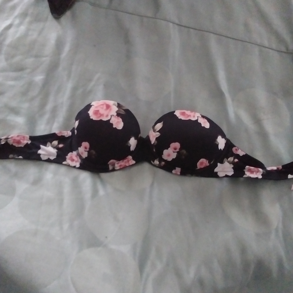 Pink bra - Picture 1 of 6